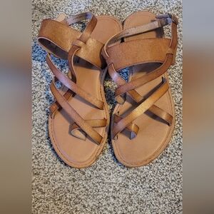 Francesca's Collections Copper Tan Cross-Strap Flat Sandals